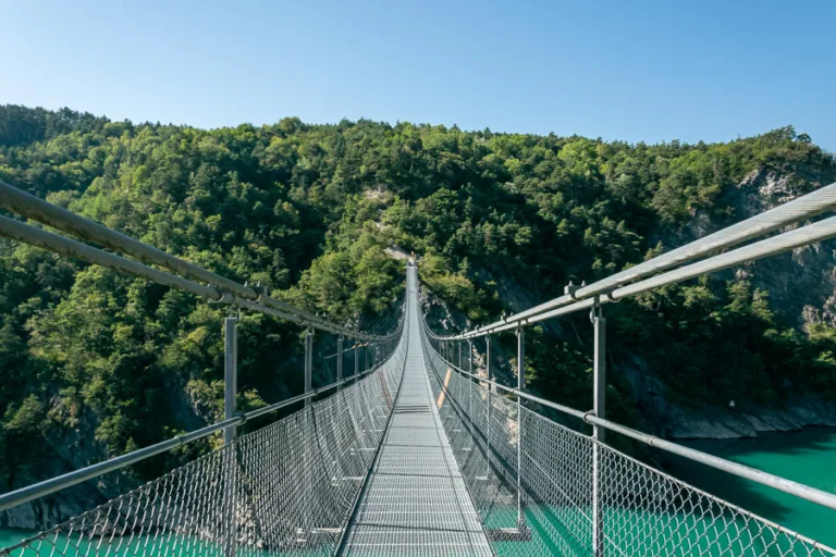 Passerelle Himalayenne de l'Ebron, lac de Monteynard