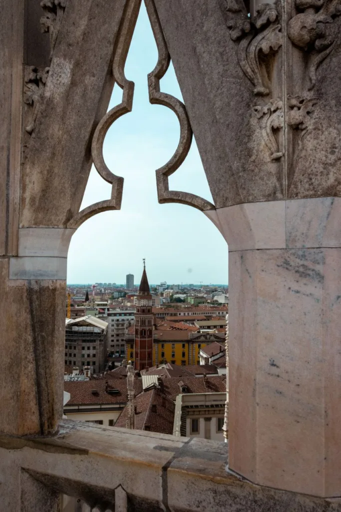 Vue depuis le toit du Duomo de Milan