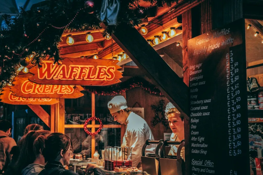 Stand de vente de gaufre aux marché de Noel de Strasbourg - blog voyage, article projets de voyage pour 2026