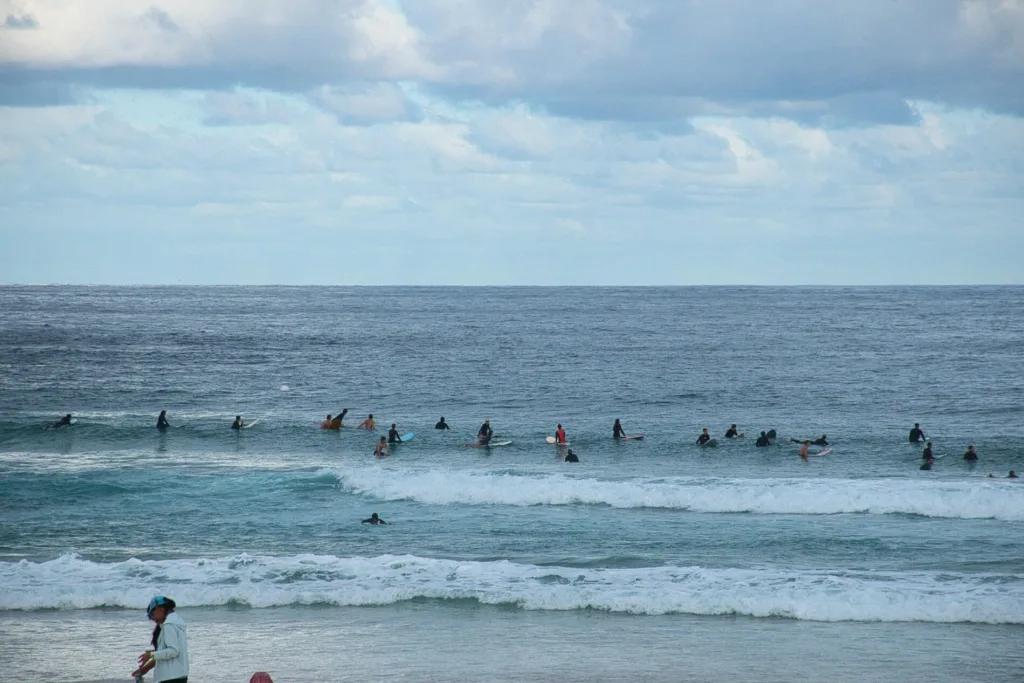 Surfer à Bondi Beach, Sydney, Australie