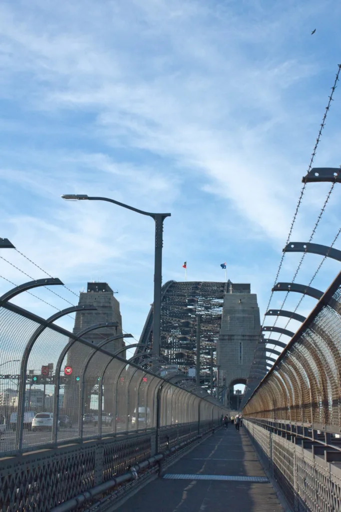 Harbour bridge traversée à pied